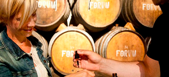 Cata de vinos Avgvstvs regalos corporativos originales